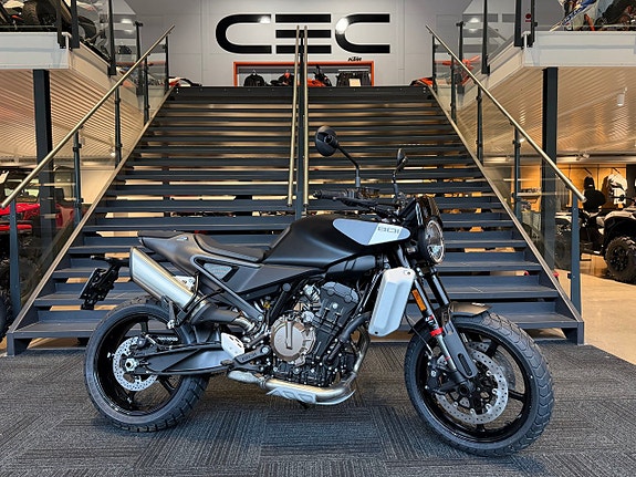 Husqvarna Svartpilen 801 *KAMPANJPRIS*