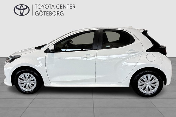 Toyota Yaris 4 of 11
