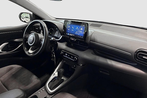 Toyota Yaris 7 of 11