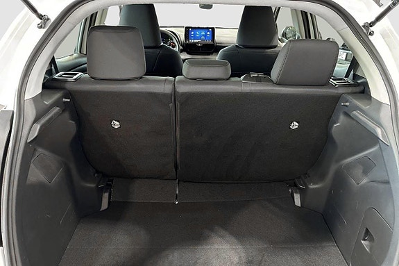 Toyota Yaris 11 of 11