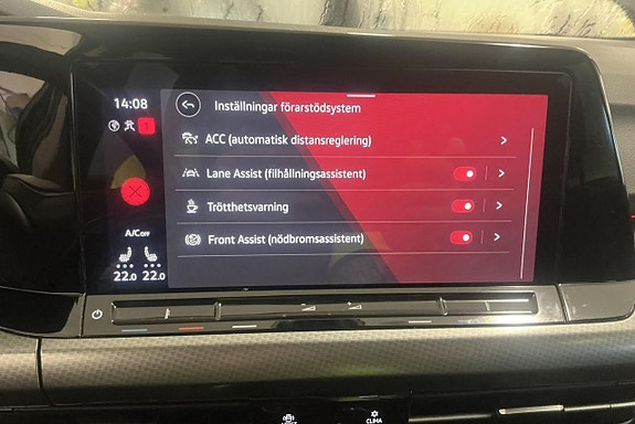 Volkswagen Golf Alltrack 12 of 18