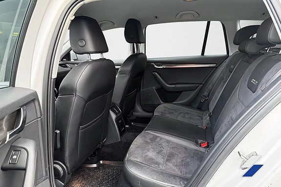 Skoda Octavia Scout 6 of 10