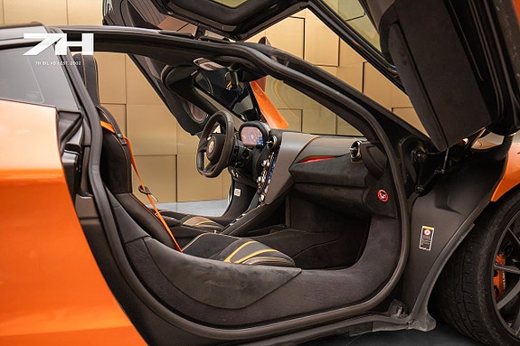 McLaren 720S 18 of 30