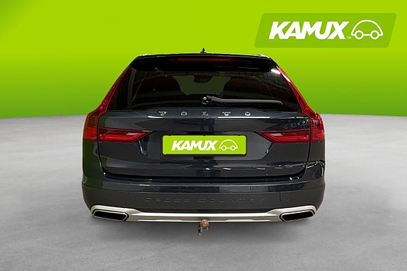 Volvo V90 Cross Country 5 of 25
