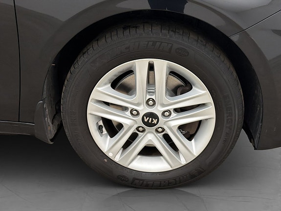 Kia Ceed 30 of 30