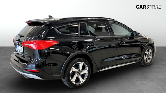 Ford Focus 2 of 15
