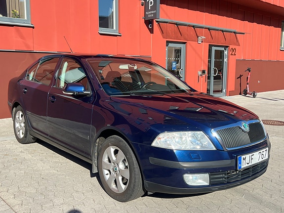 Skoda Octavia 3 of 9