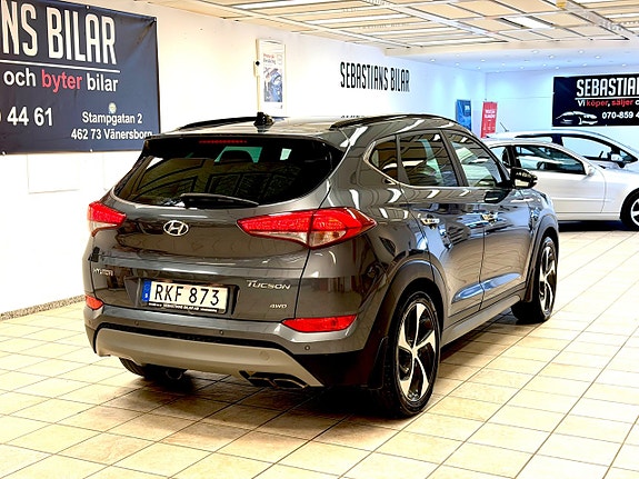 Hyundai Tucson 3 of 16