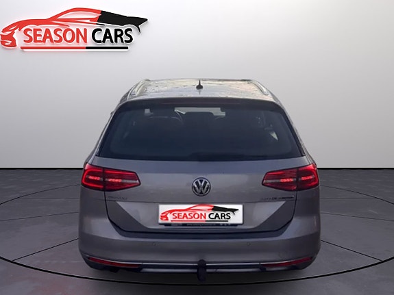 Volkswagen Passat 7 of 16