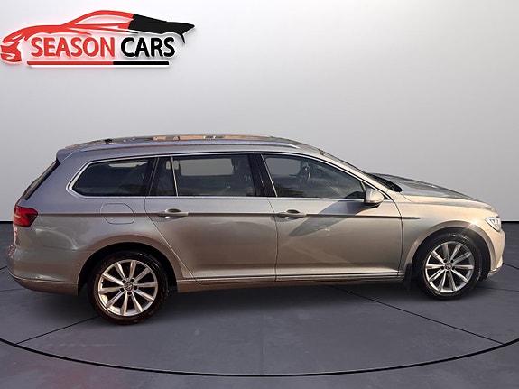 Volkswagen Passat 10 of 16