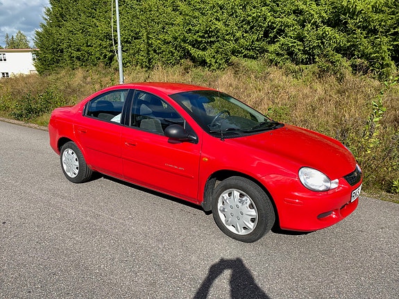 Chrysler Neon 2 of 17