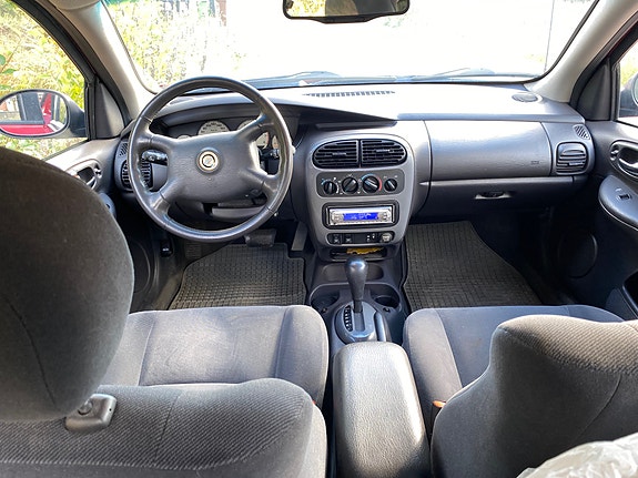 Chrysler Neon 12 of 17