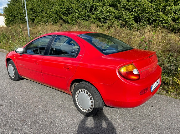 Chrysler Neon 4 of 17