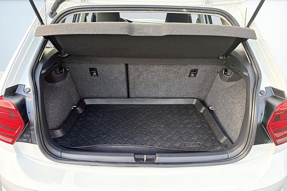 Volkswagen Polo 17 of 17