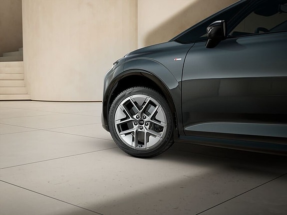 Audi A2 e-tron 11 of 11