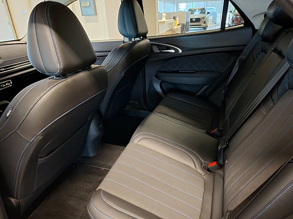 ORA 300 Pro 8 of 8