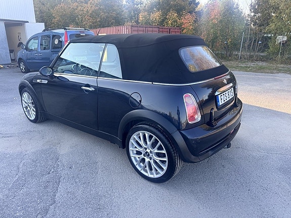 MINI Cooper 2 of 9
