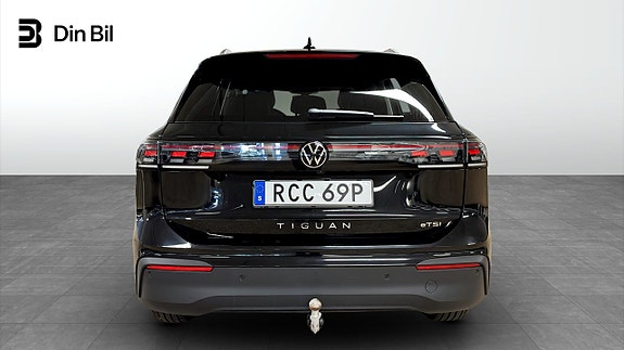 Volkswagen Tiguan 5 of 13