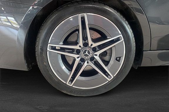 Mercedes-Benz C220 d 5 of 17