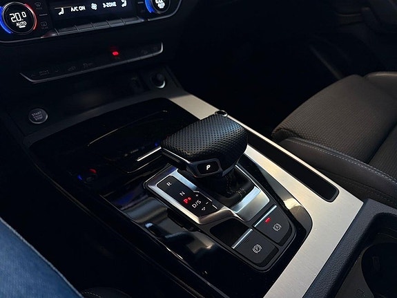 Audi Q5 10 of 22