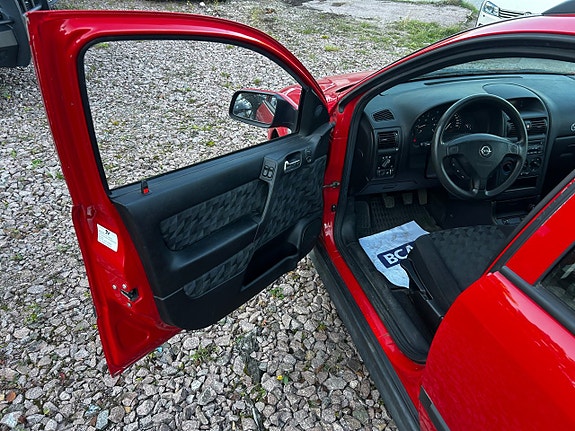 Opel Astra 13 of 21