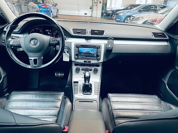 Volkswagen Passat Alltrack 15 of 23