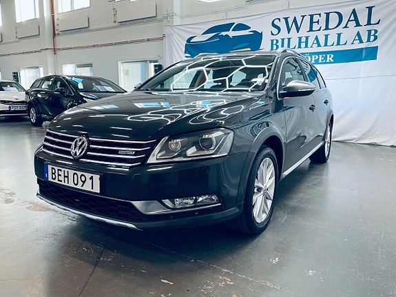 Volkswagen Passat Alltrack 5 of 23