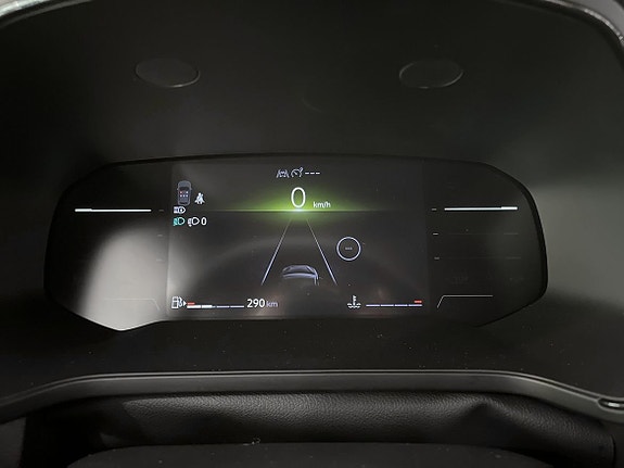 Renault Captur 14 of 19