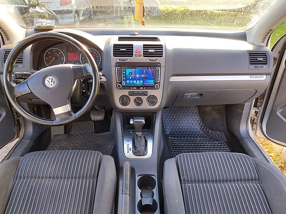 Volkswagen Golf V 4 of 6