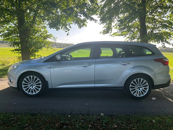 Ford Focus 12 of 16