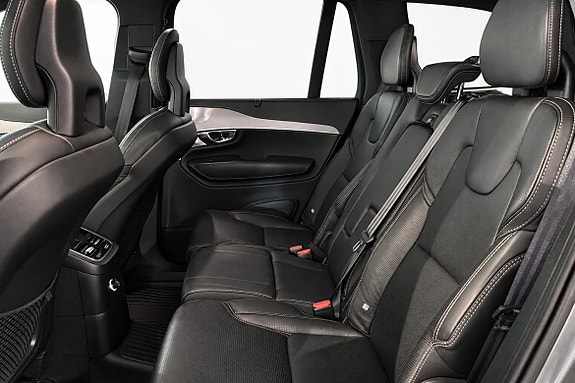 Volvo XC90 9 of 23