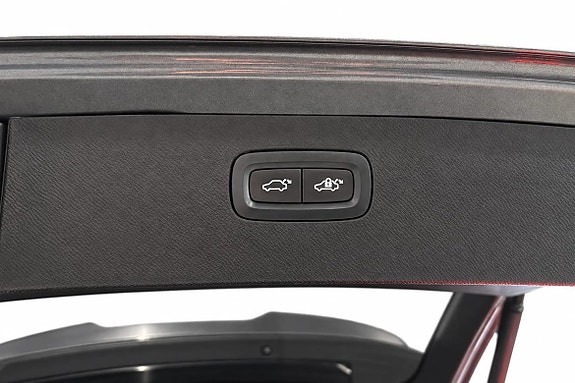 Volvo XC90 14 of 23