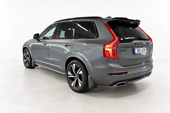 Volvo XC90 3 of 23