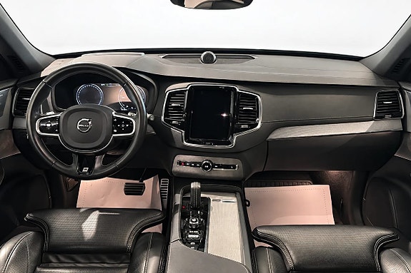 Volvo XC90 7 of 23