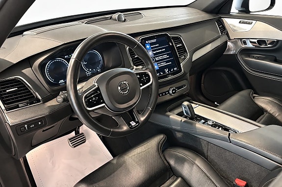 Volvo XC90 6 of 23