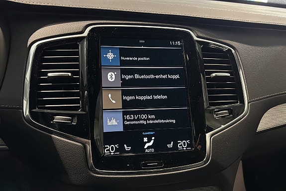 Volvo XC90 18 of 23