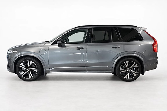 Volvo XC90 2 of 23