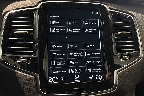 Volvo XC90 21 of 23