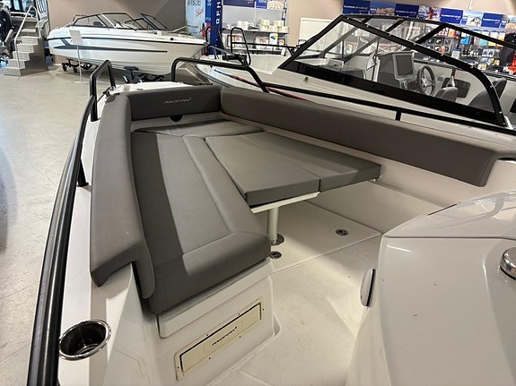 Axopar 28 AC Brabus Yamaha F300BETX 2020 15 of 18