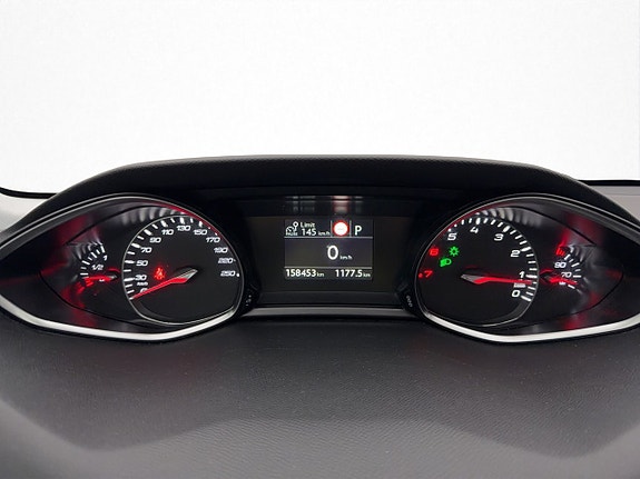 Peugeot 308 SW 15 of 30
