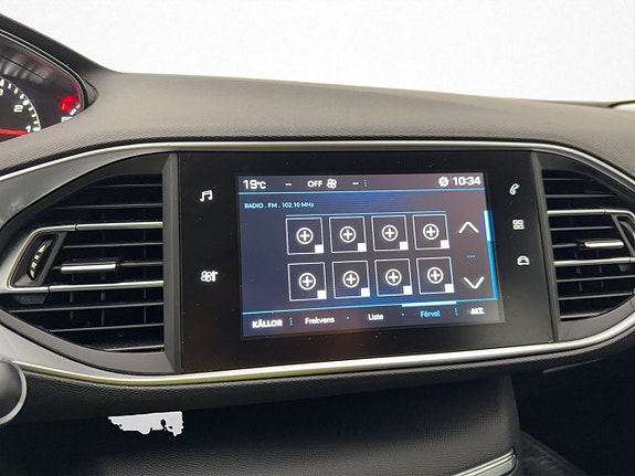 Peugeot 308 SW 19 of 30