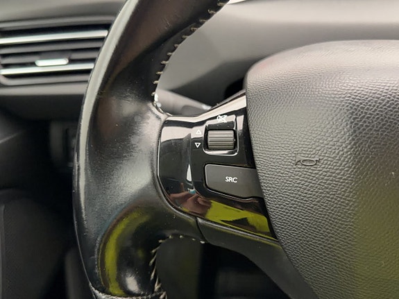 Peugeot 308 SW 21 of 30