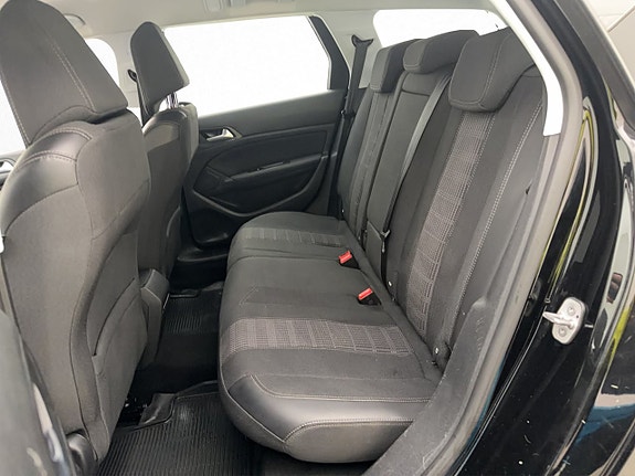 Peugeot 308 SW 14 of 30
