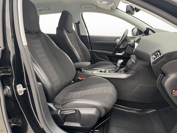 Peugeot 308 SW 11 of 30