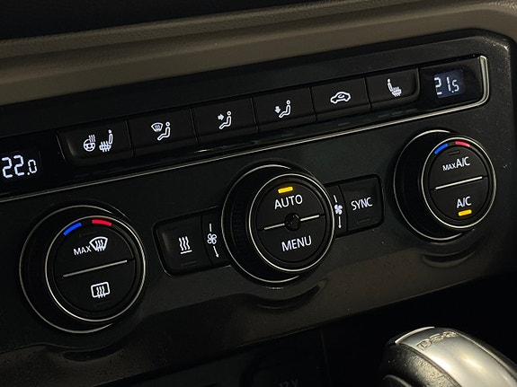 Volkswagen Tiguan 12 of 21
