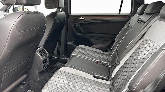 Volkswagen Tiguan Allspace 15 of 15