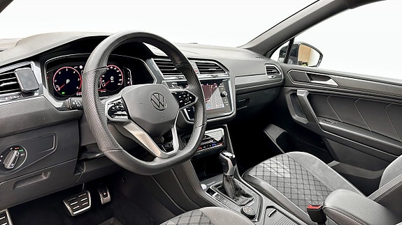 Volkswagen Tiguan Allspace 8 of 15