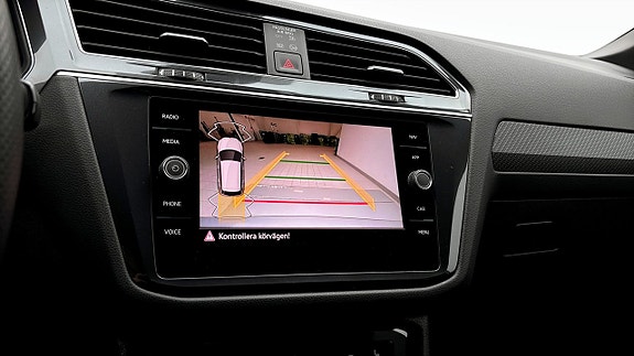 Volkswagen Tiguan Allspace 14 of 15