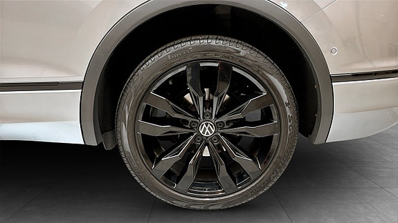 Volkswagen Tiguan Allspace 6 of 15