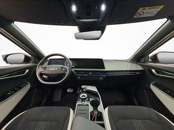 Kia EV6 14 of 30